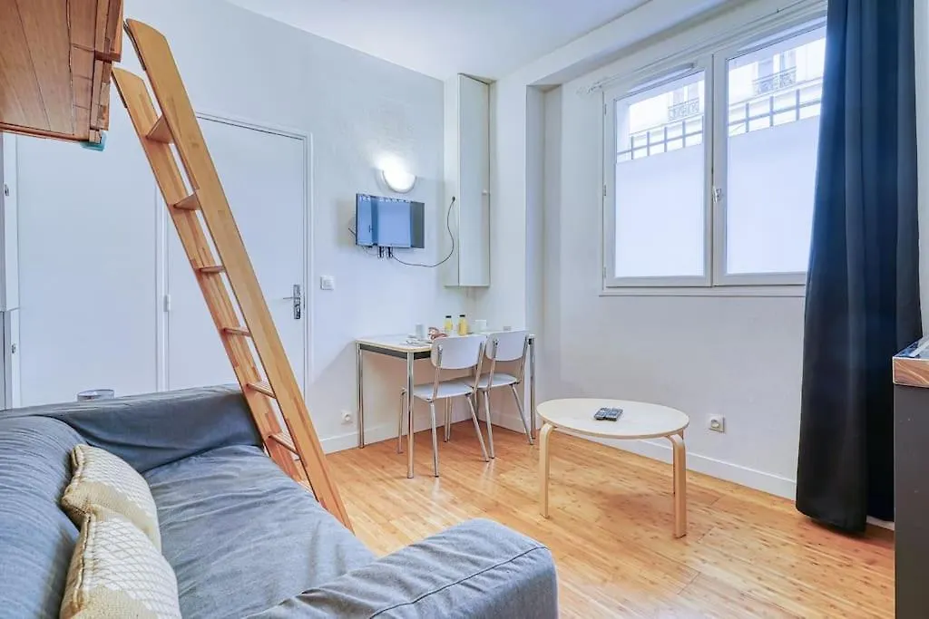 Charmant Studio Boulevard Voltaire - II Paris France